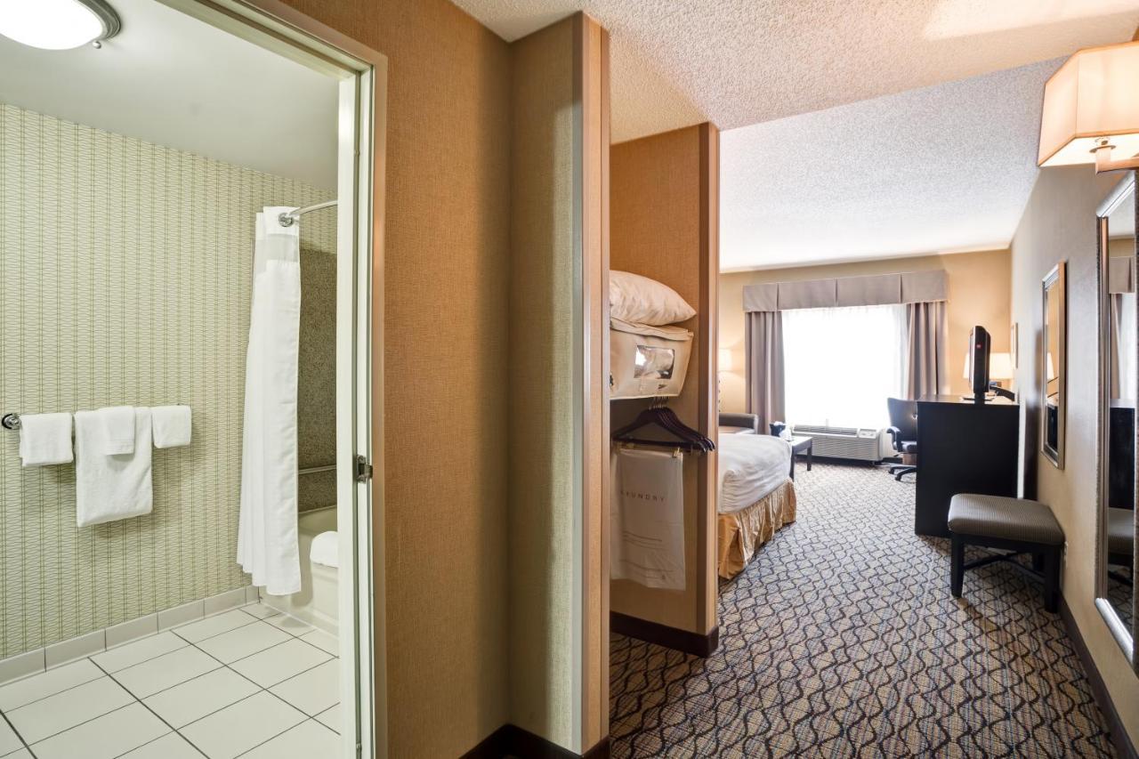 Holiday Inn Express Hotel & Suites Christiansburg By Ihg Kültér fotó