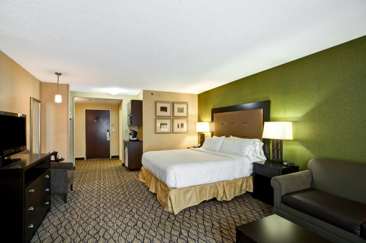 Holiday Inn Express Hotel & Suites Christiansburg By Ihg Kültér fotó