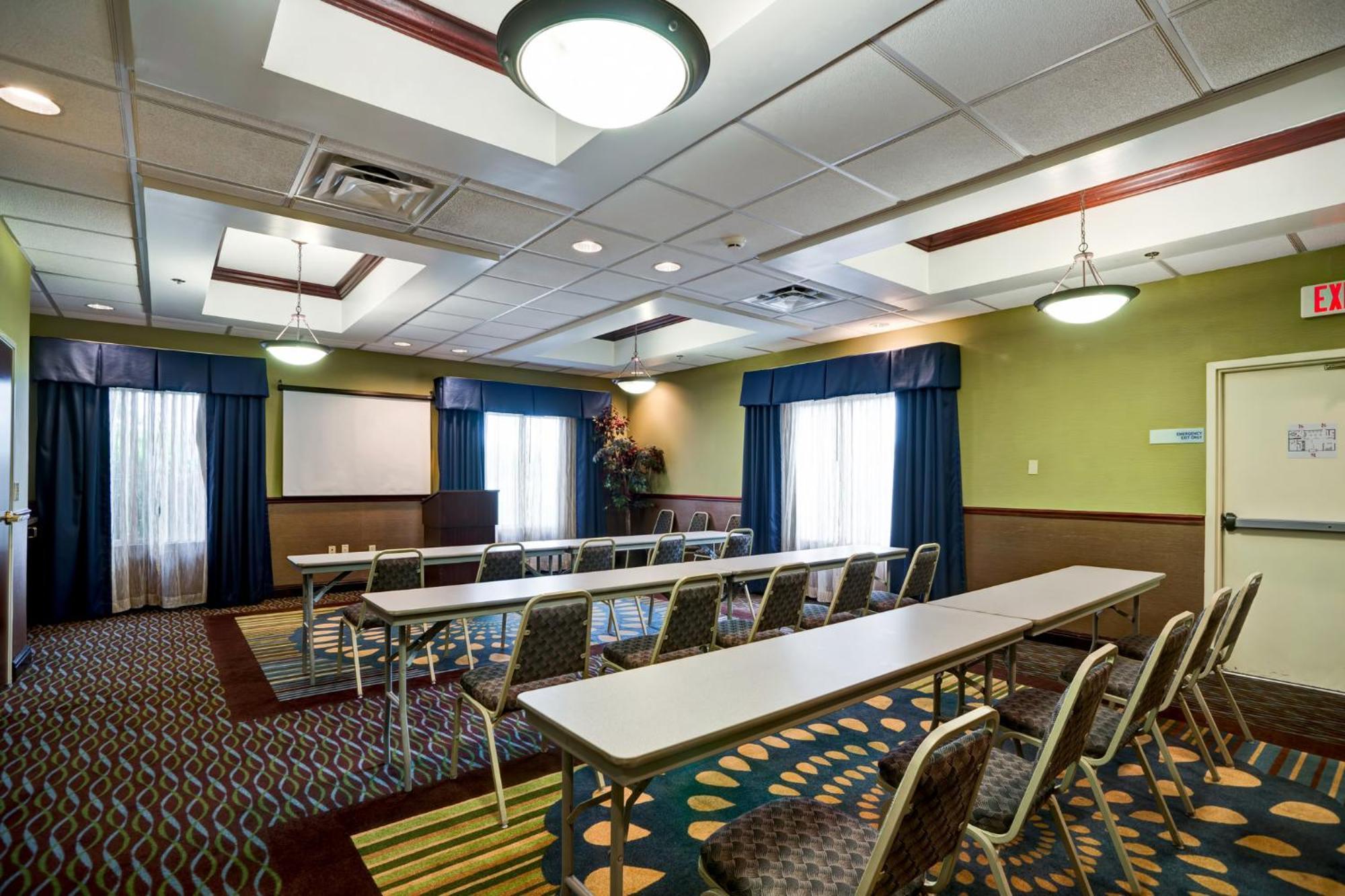 Holiday Inn Express Hotel & Suites Christiansburg By Ihg Kültér fotó