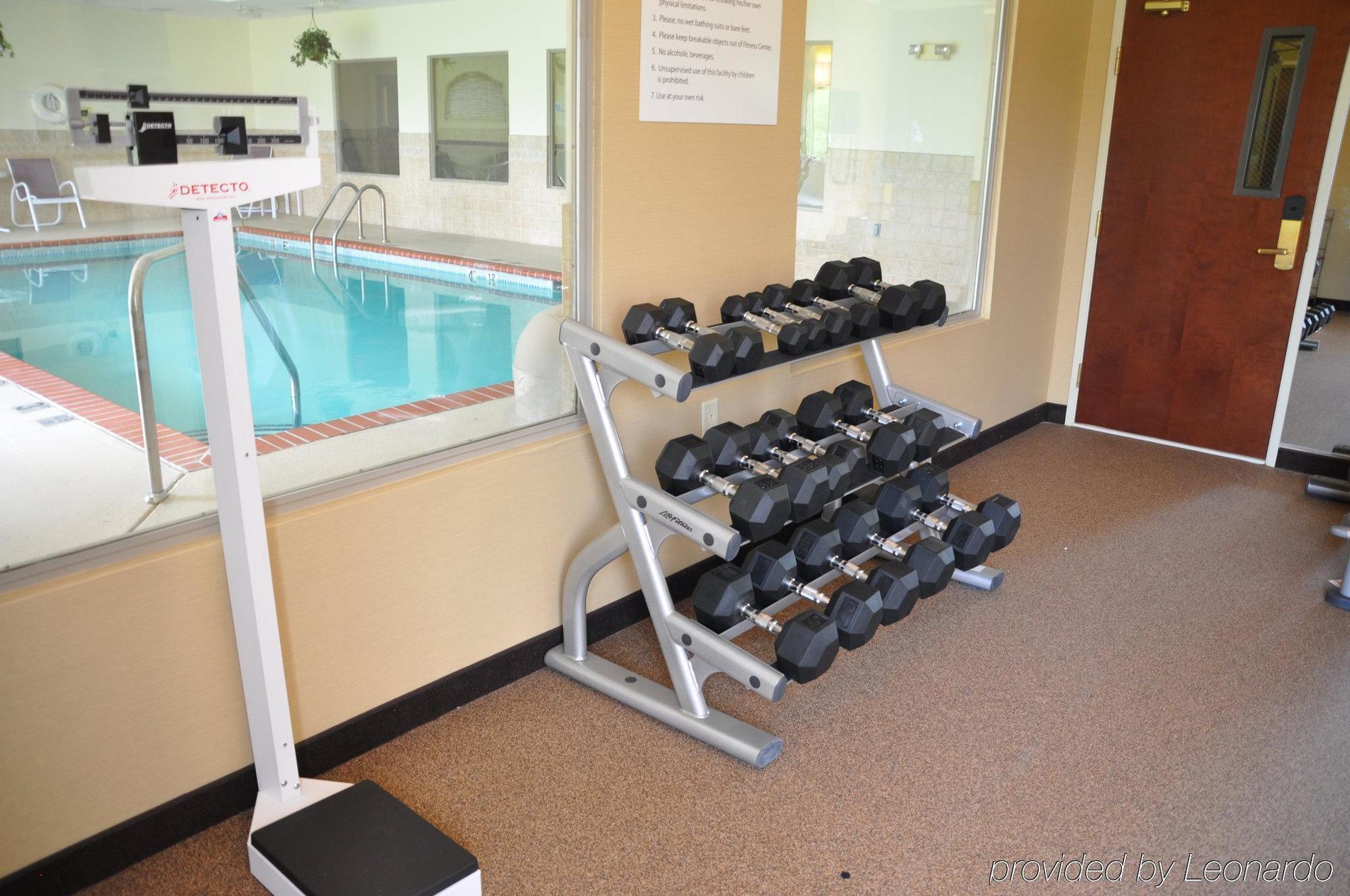 Holiday Inn Express Hotel & Suites Christiansburg By Ihg Kültér fotó
