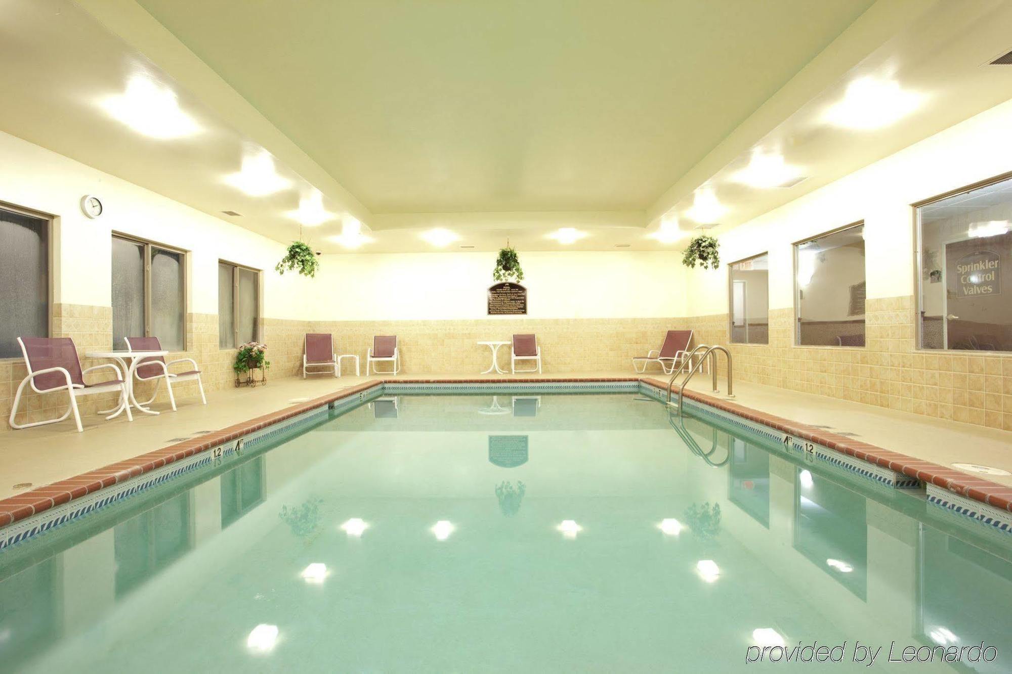 Holiday Inn Express Hotel & Suites Christiansburg By Ihg Kültér fotó